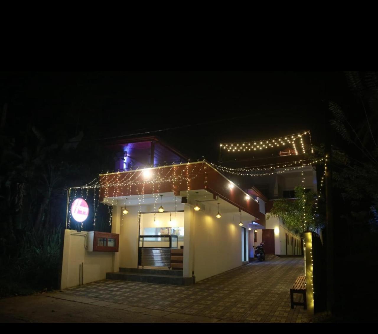 Hotel Sunny Cloud Harumalgoda Екстер'єр фото